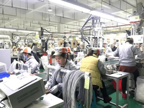 桐梓縣 調(diào)優(yōu)產(chǎn)業(yè)結(jié)構(gòu)，以數(shù)據(jù)處理服務(wù)為抓手加速推進(jìn)新型工業(yè)化